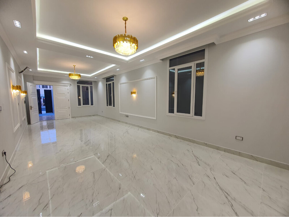 Brand New Luxury Villa Abu Hamour - 2