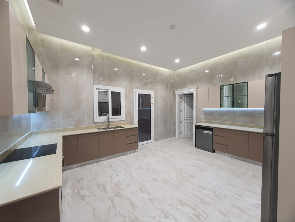 Brand New Luxury Villa Abu Hamour - 9