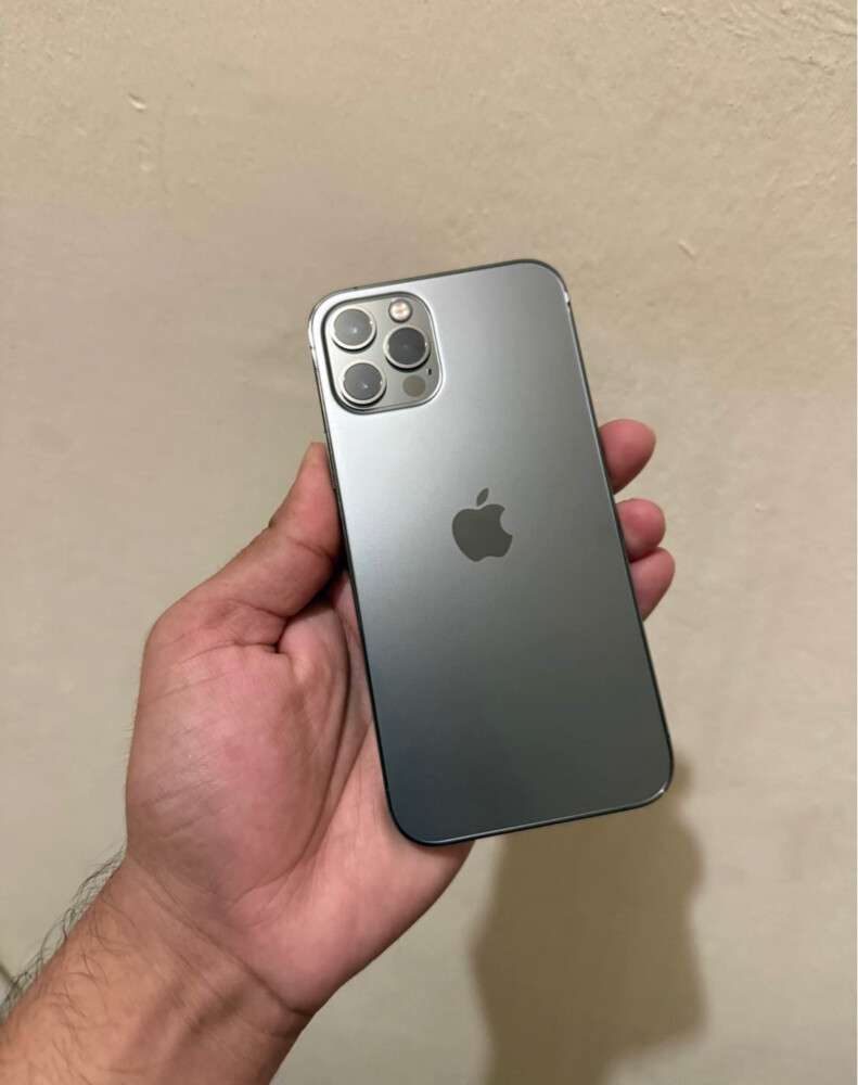 IPhone 12 Pro - 2