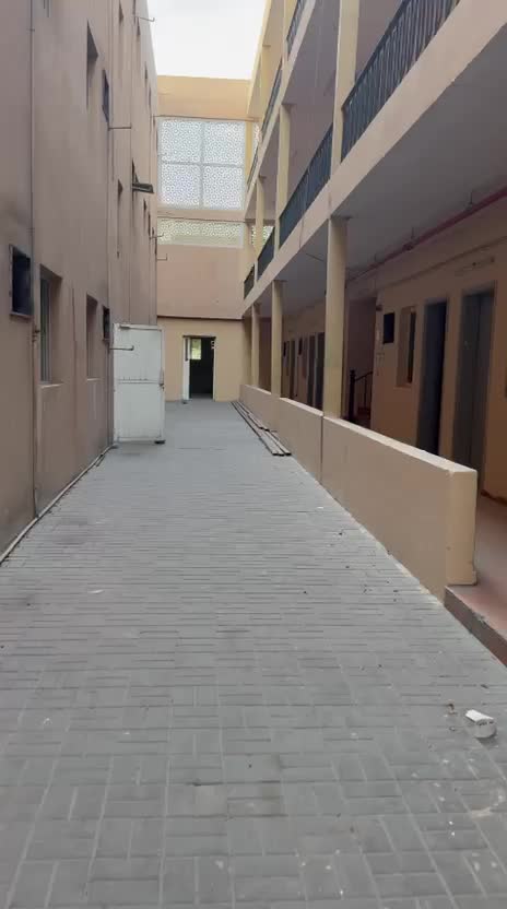 سكن عما ل 52غرفة شارع 28 للايجار - 1