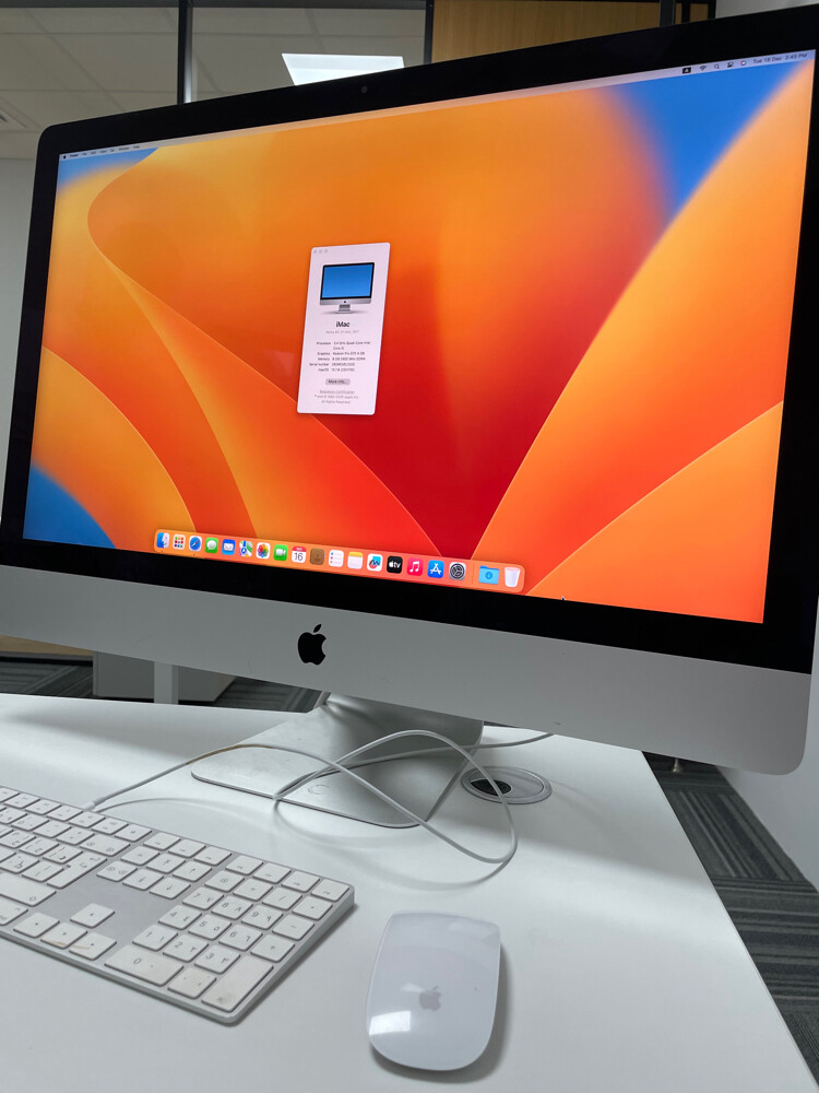 iMac  - 1