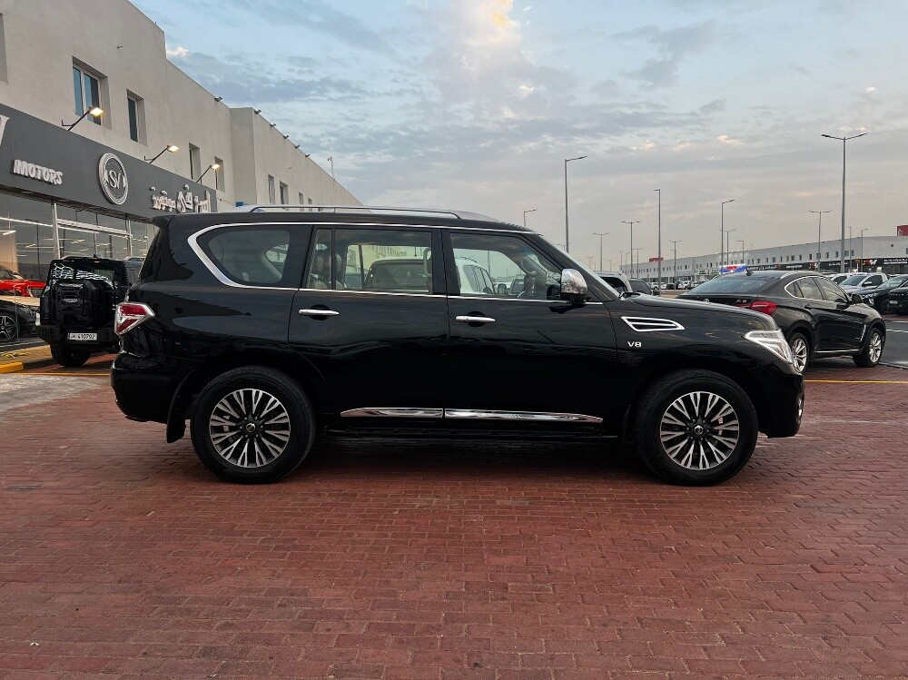 Nissan Patrol platinum 2014 320HP — photo 4 for sale in Qatar