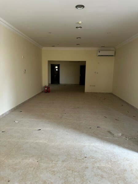 SPACIOUS Service villa 4 RENT - 8