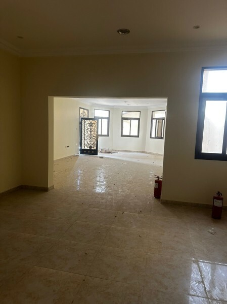 SPACIOUS Service villa 4 RENT - 2