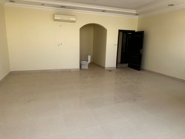 SPACIOUS Service villa 4 RENT - 12