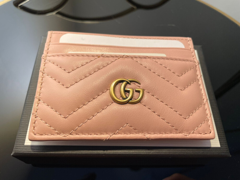 Gucci items  - 8