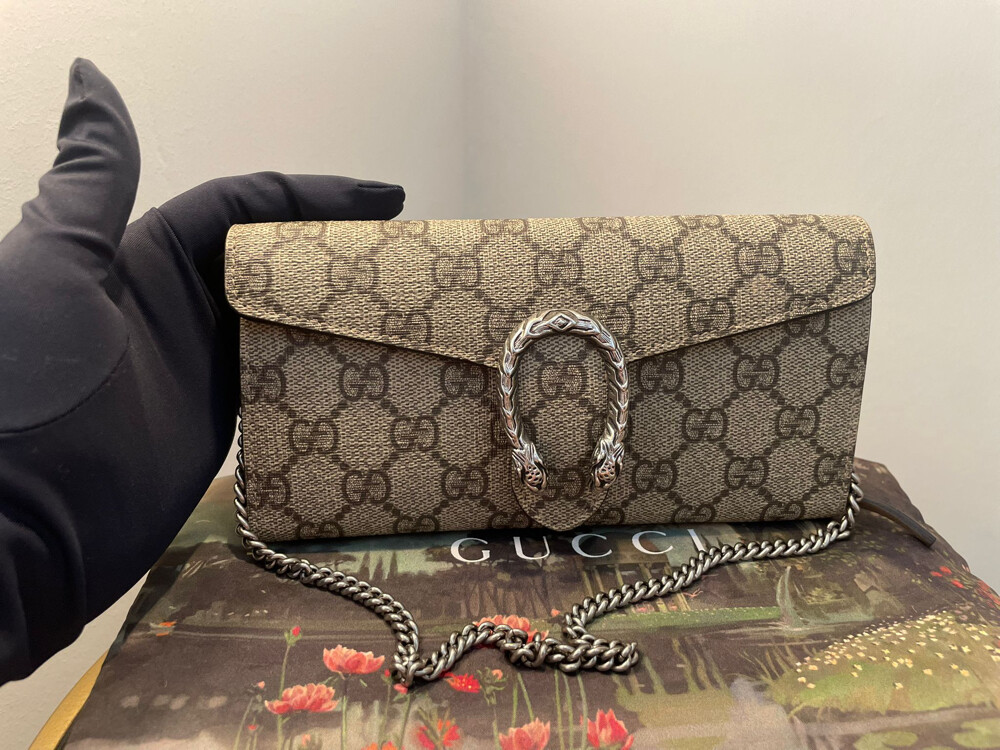 Gucci items  - 7