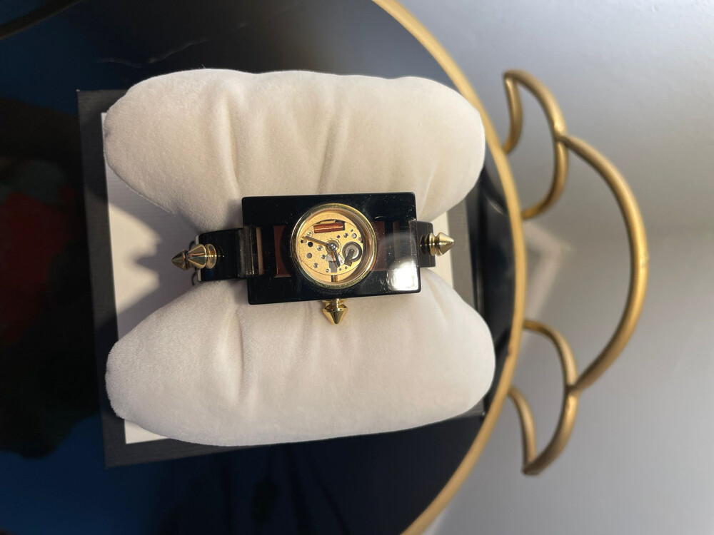 Gucci items  - 5