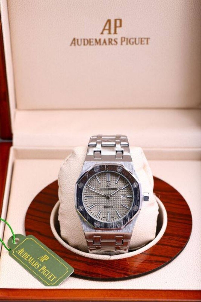 ماركه اديمارز عرض 200فقط - 2