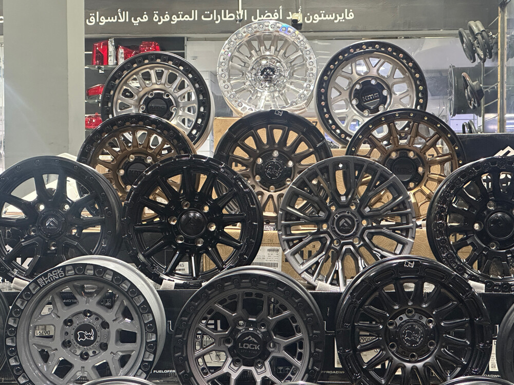all kind of cars like Toyota - 1