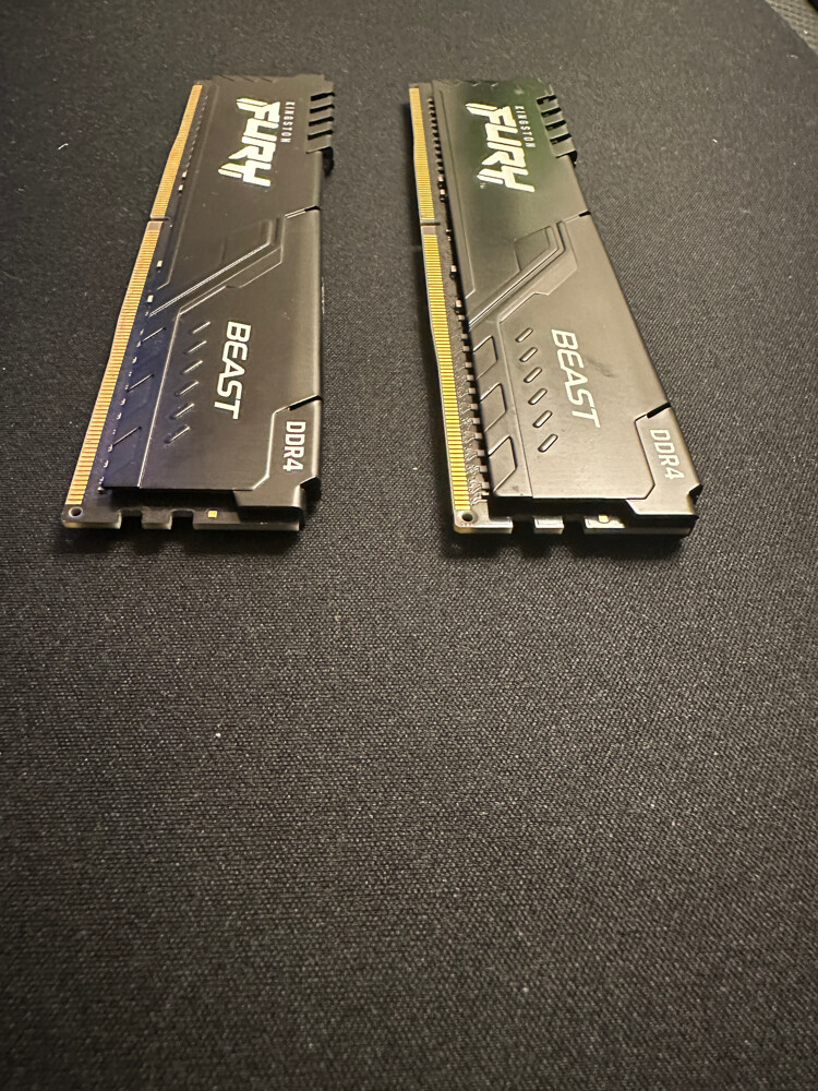 Kingston Fury Beast 64 gb RAM - 4