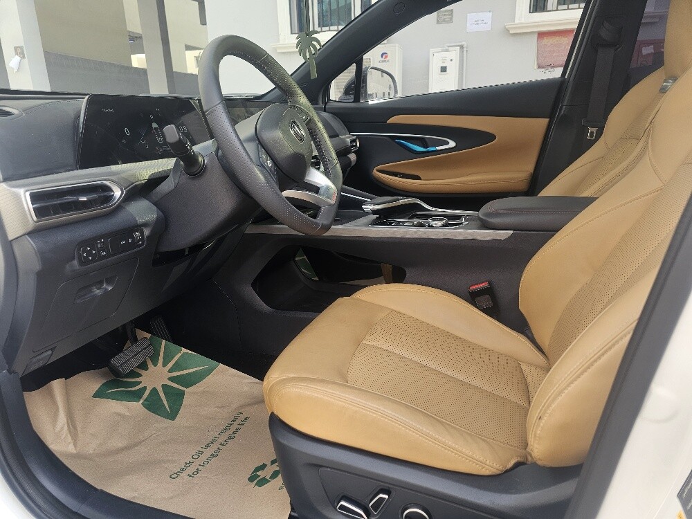 changan unit t 2024 high option - 13