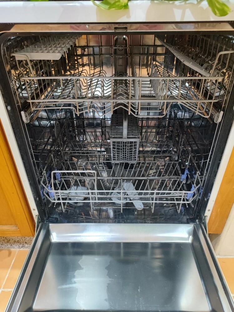 LG dishwasher - 2