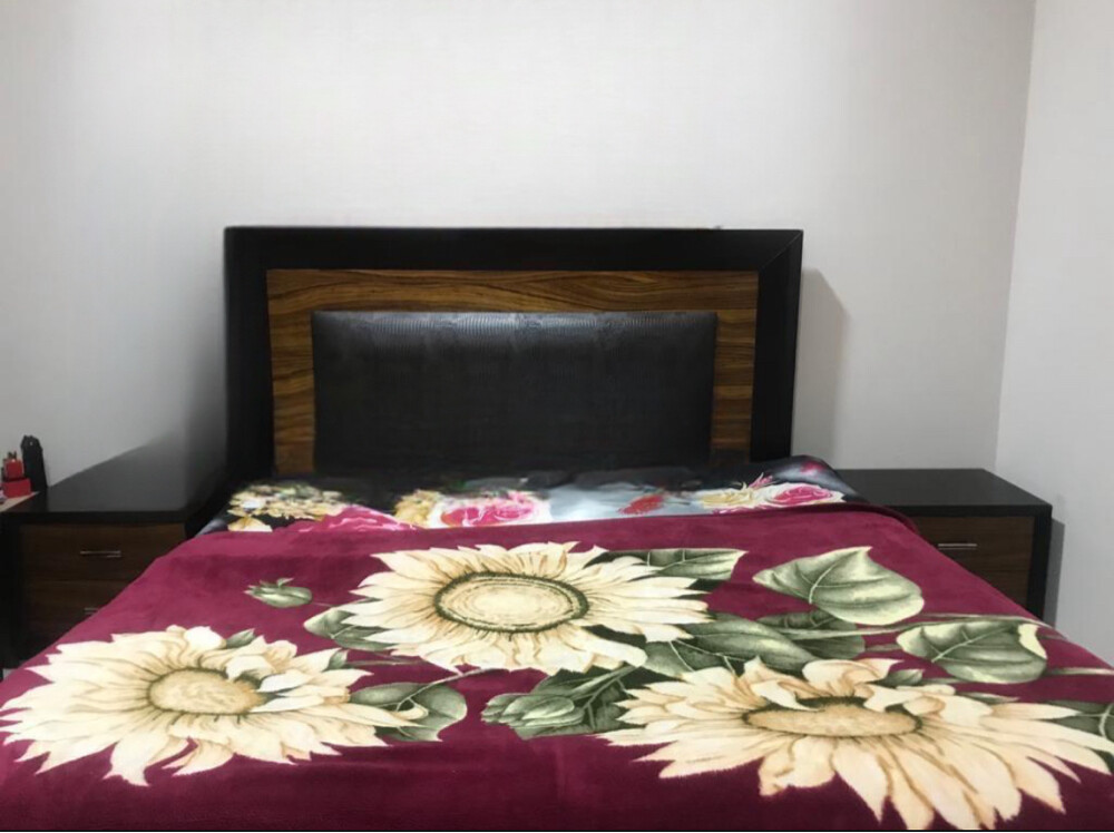 bedroom set  - 1