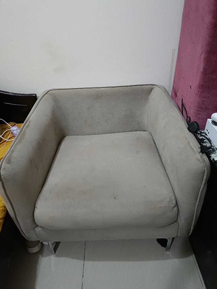 armchair
The sofa - 6