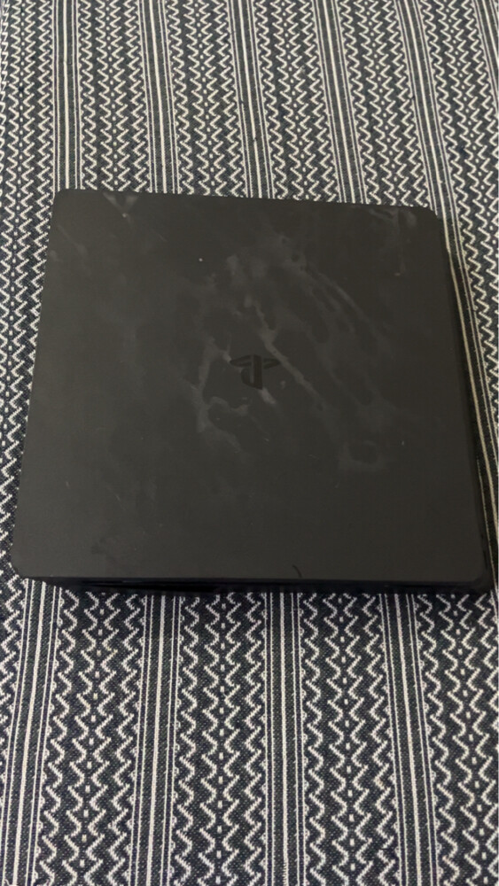 playstation 4 - 1