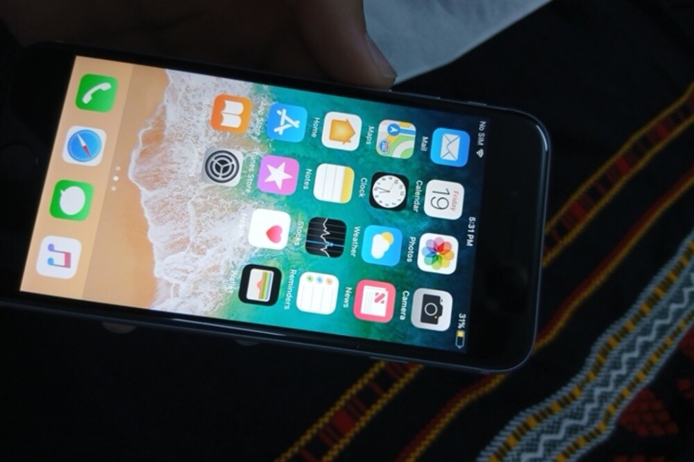 iPhone 6s - 8