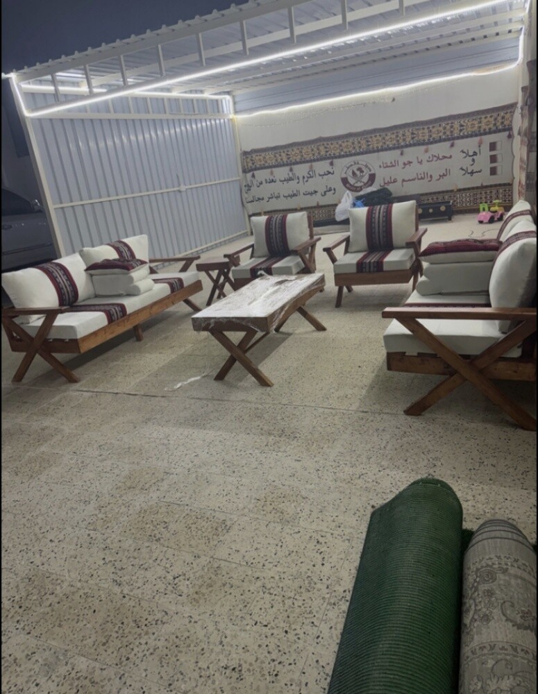 كراسى خشب وطاولات - 3