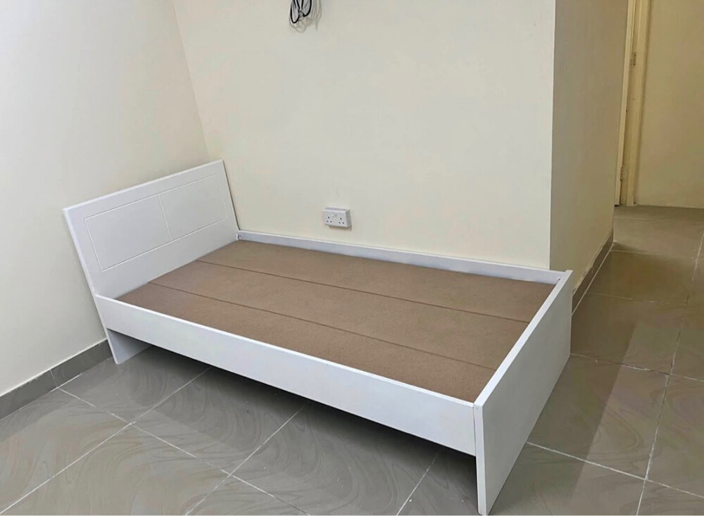 Brand new wooden bed frame. - 1