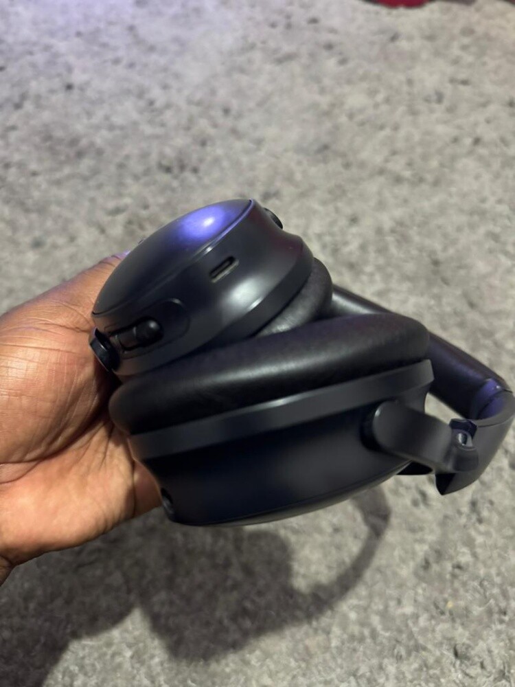Bose QC45 - 4