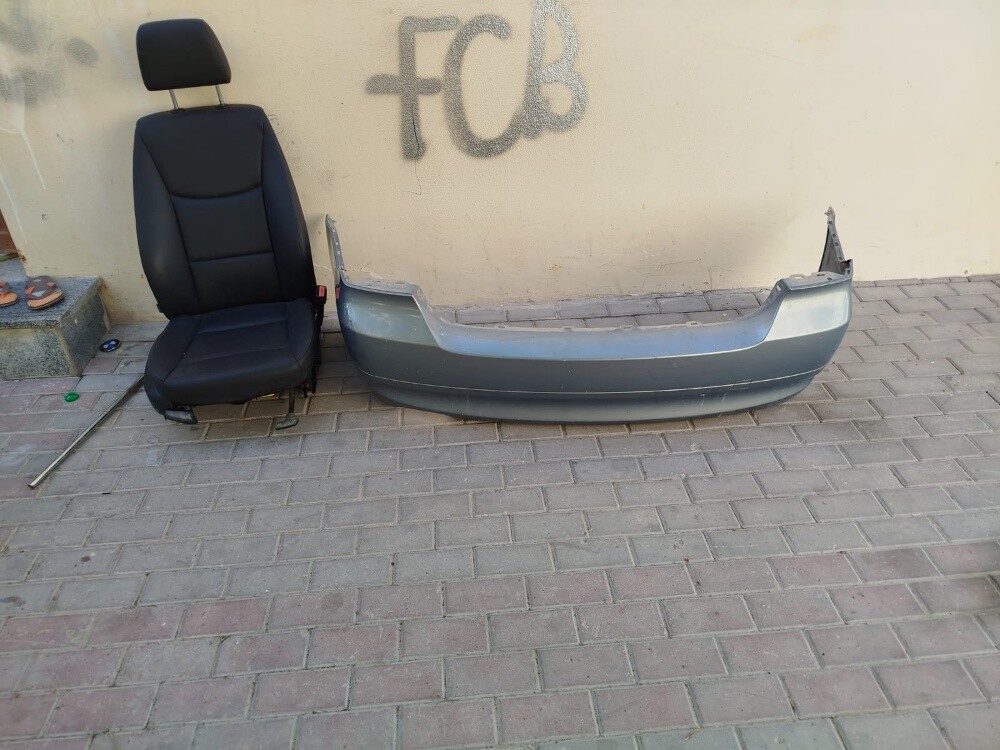 BMW 320i Scrap - 8