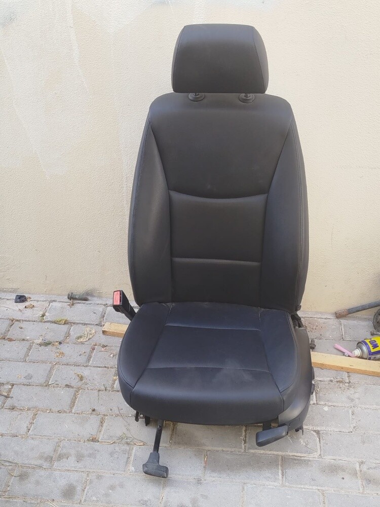 BMW 320i Scrap - 4