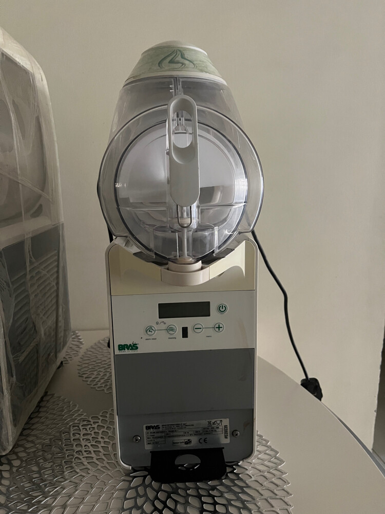 Ice Cream & Slush Italian Machine - 8