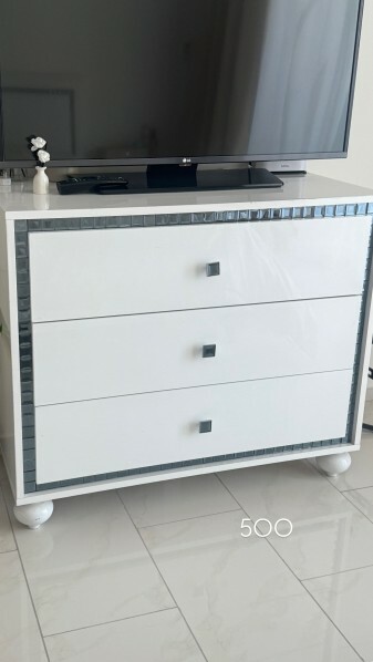 Selling furniture - 3