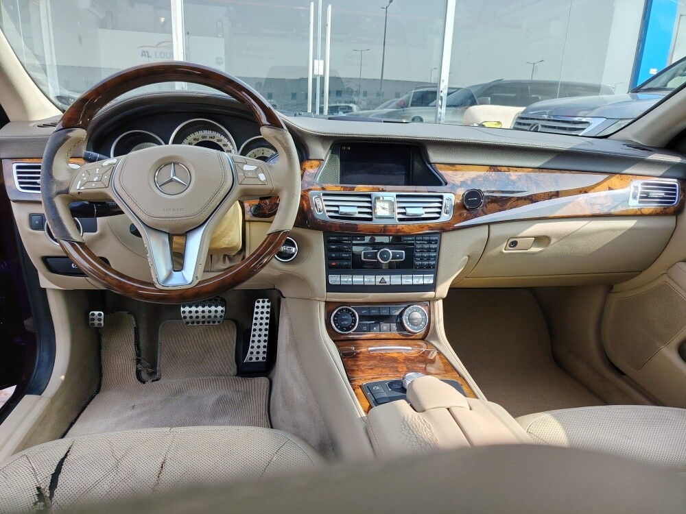Mercedes-Benz CLS 350 — photo 11 for sale in Qatar
