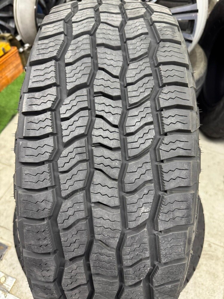 Cooper Tyres 285/70/17 date 24 - 1