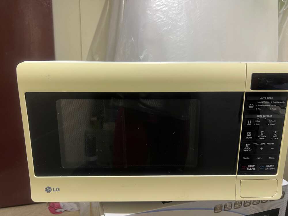LG 20ltr microwave - 2