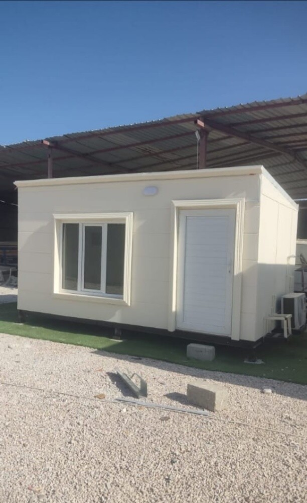 Prefabricated cabins and houses - 1