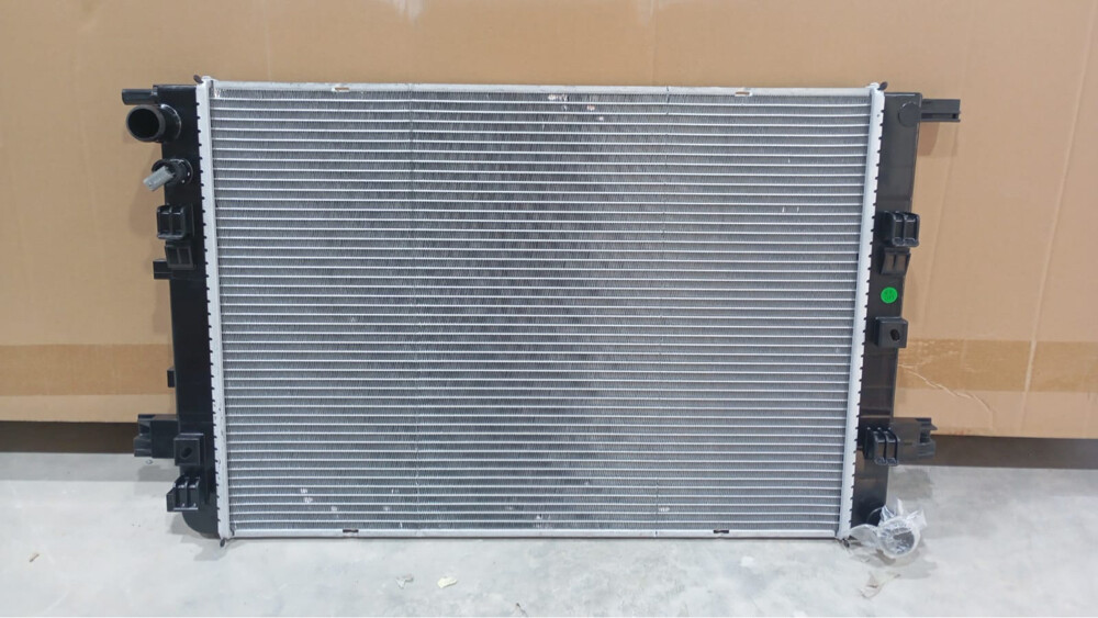 MG GT Radiator - 1