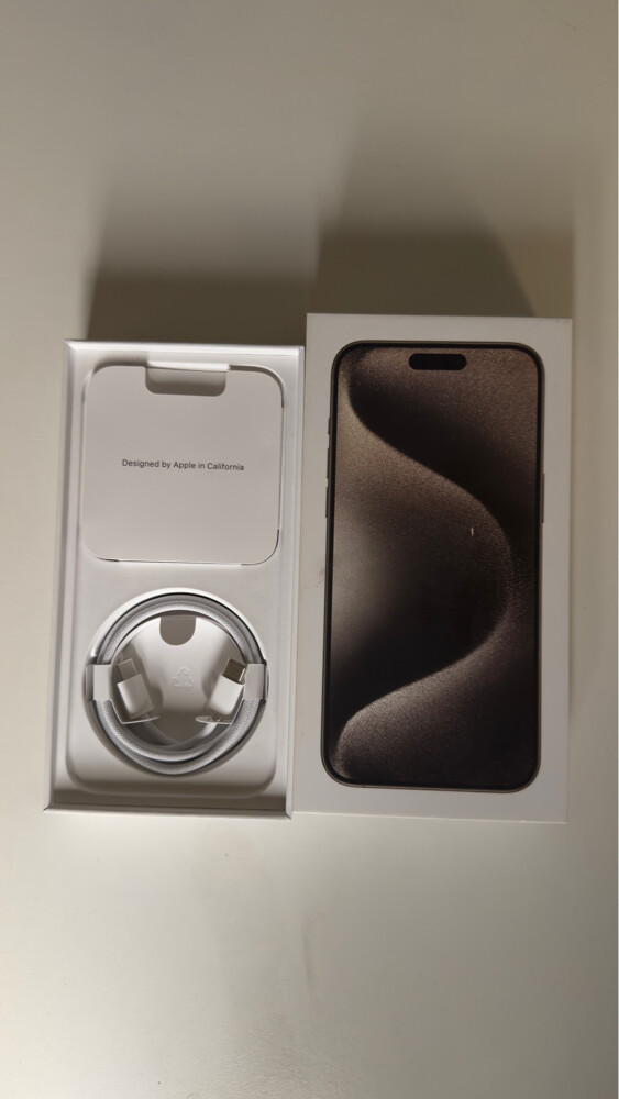 IPhone 15pro max natural titanium - 3