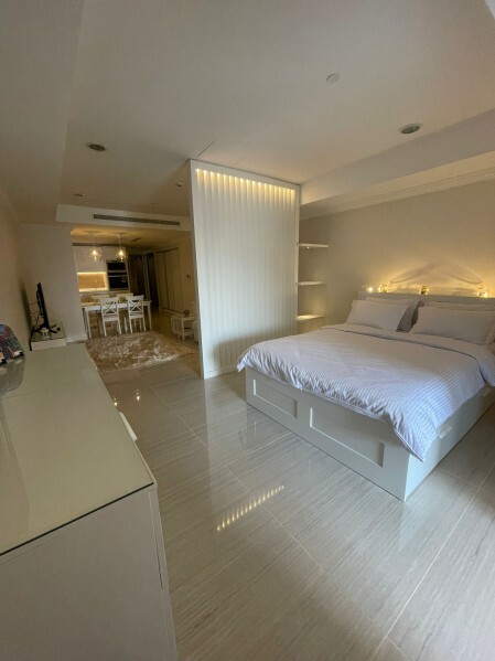 ELEGANT STUDIO IN PEARL FOR SALE - 2