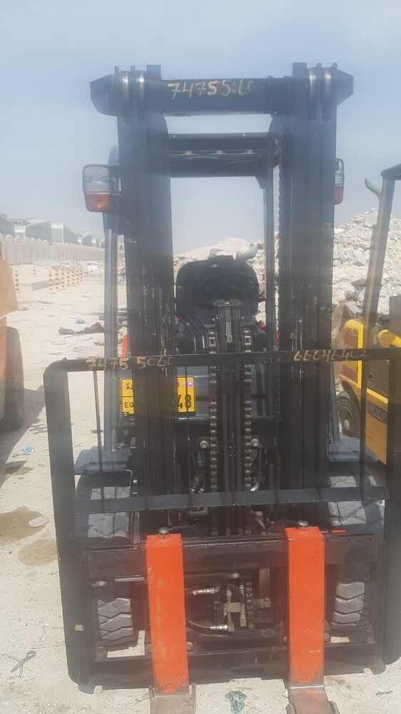 All Types Forklift Equipment Rent - 18
