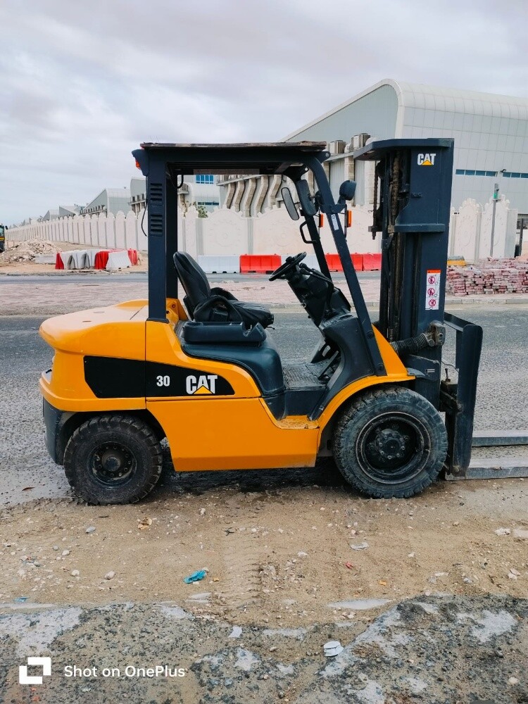 All Types Forklift Equipment Rent - 11