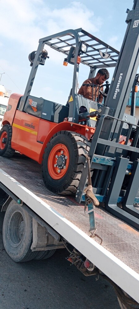 All Types Forklift Equipment Rent - 16