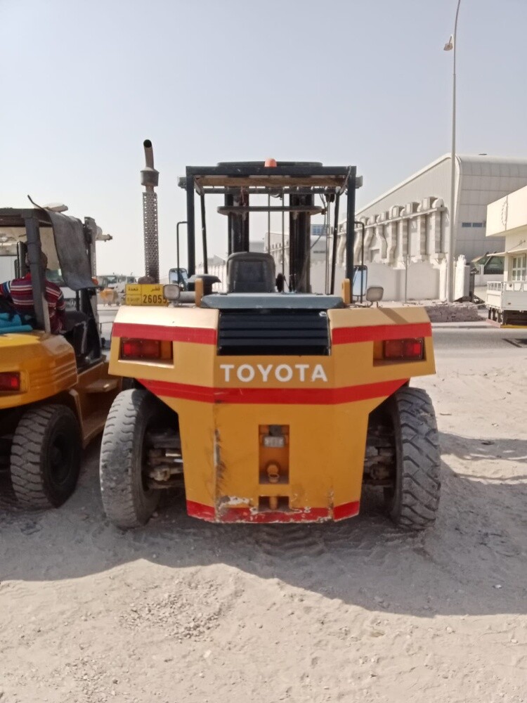 All Types Forklift Equipment Rent - 22