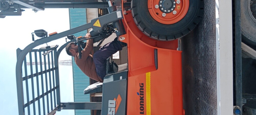 All Types Forklift Equipment Rent - 15