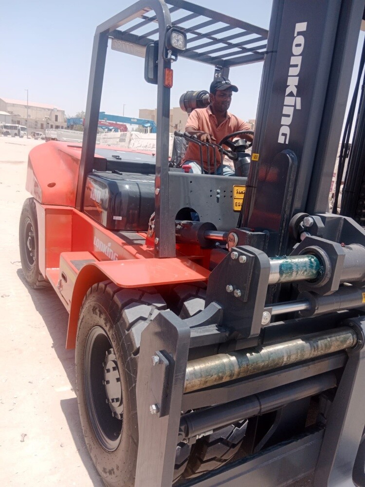 All Types Forklift Equipment Rent - 8