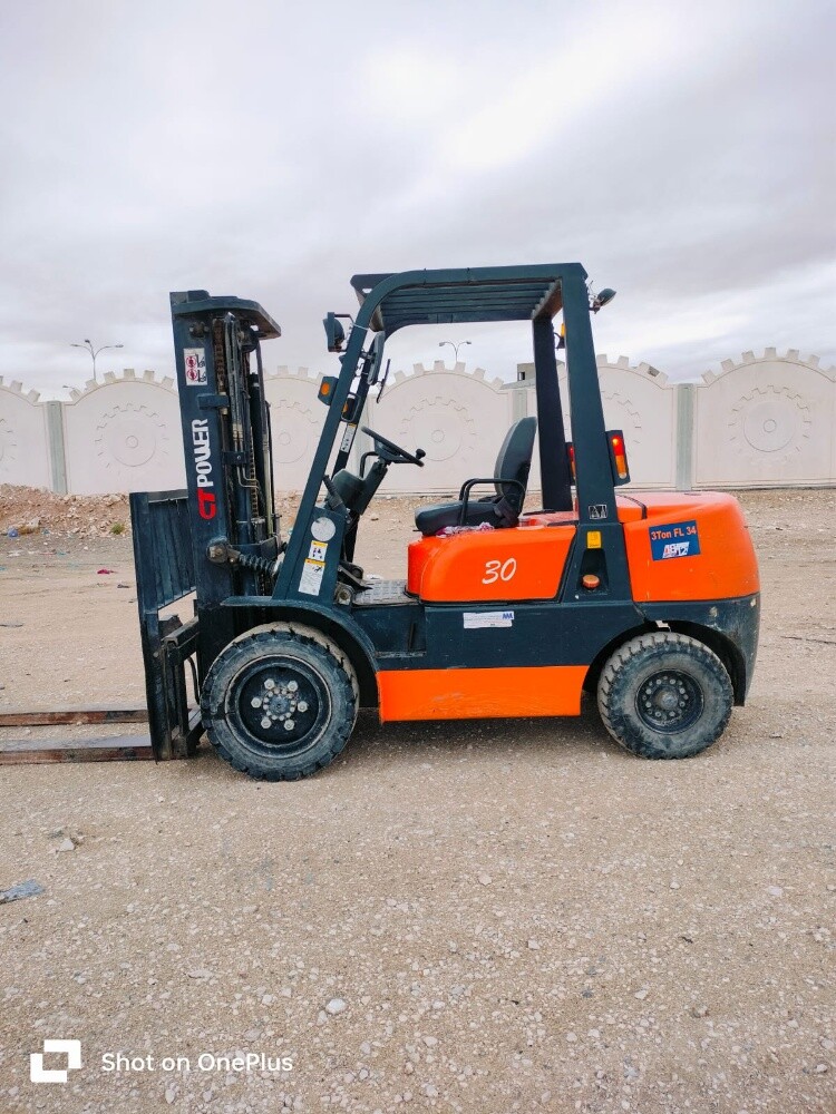 All Types Forklift Equipment Rent - 12