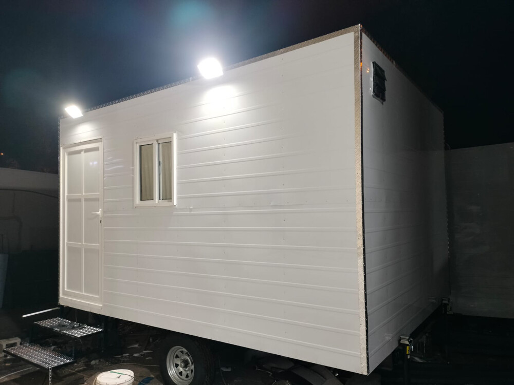 PORTA CABIN CARAVAN - 10