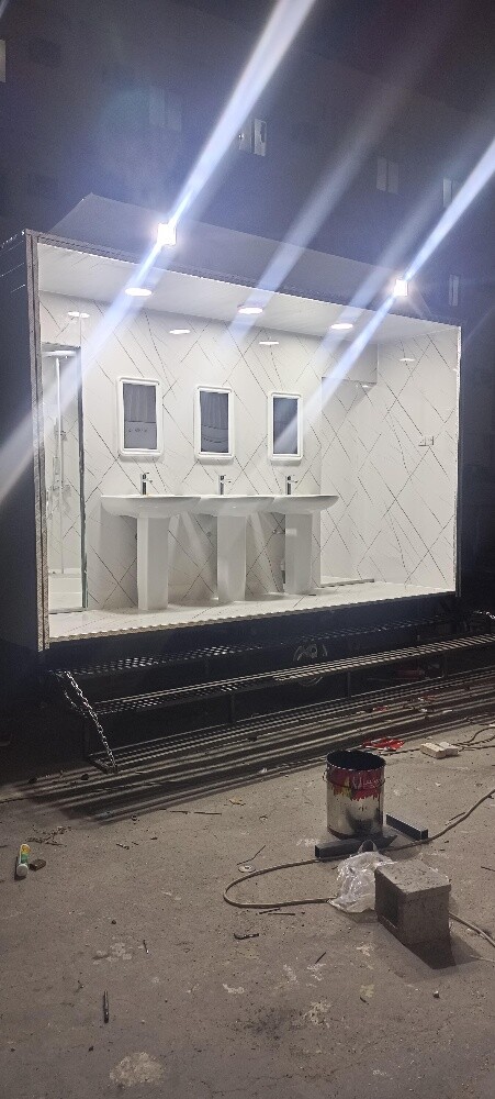 toilet Caravan - 1
