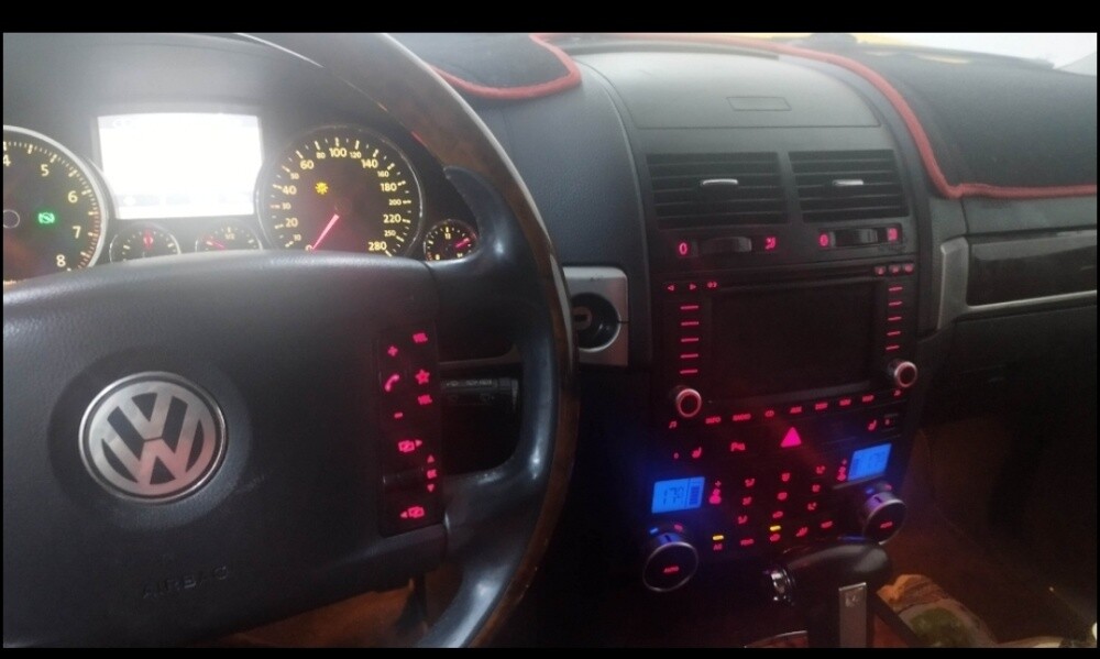 Volkswagen Touareg - 4