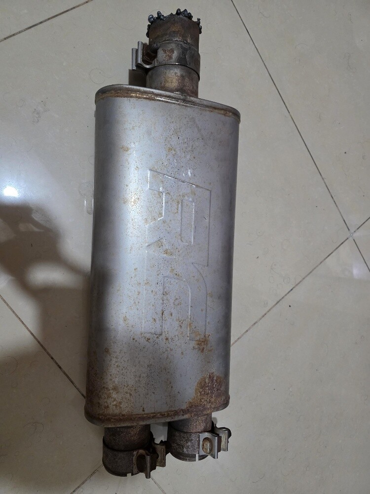 Original Rough Country muffler - 4