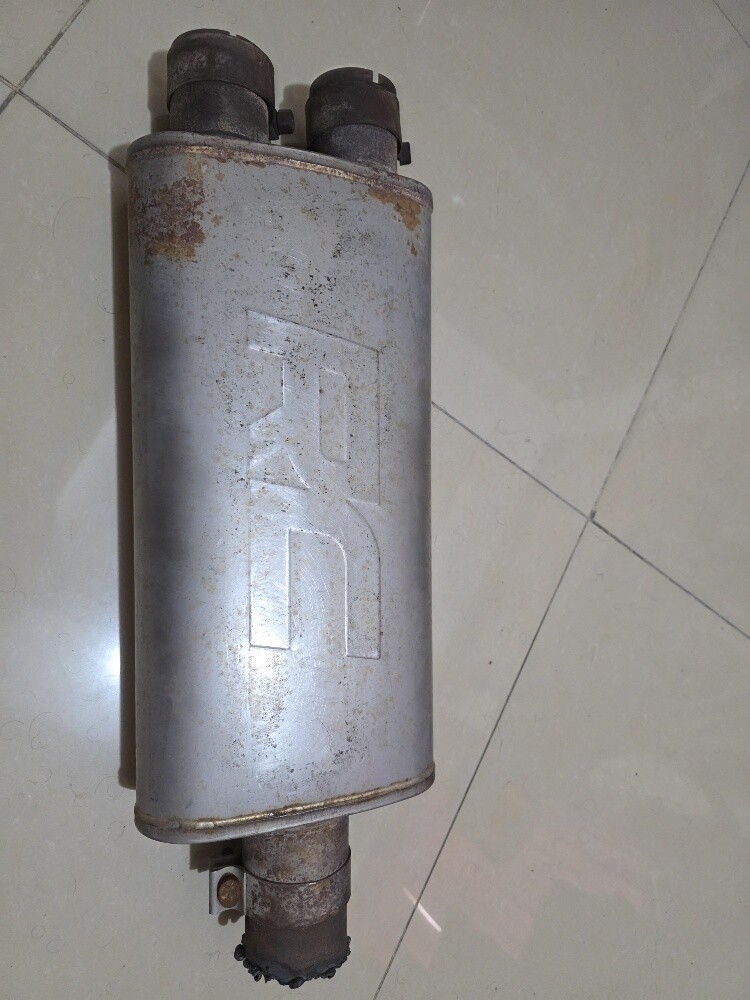 Original Rough Country muffler - 1