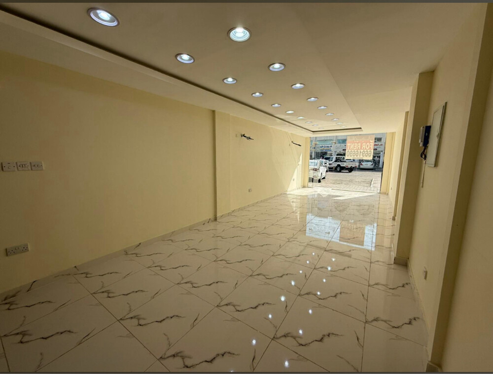 shop and office for rent - 5