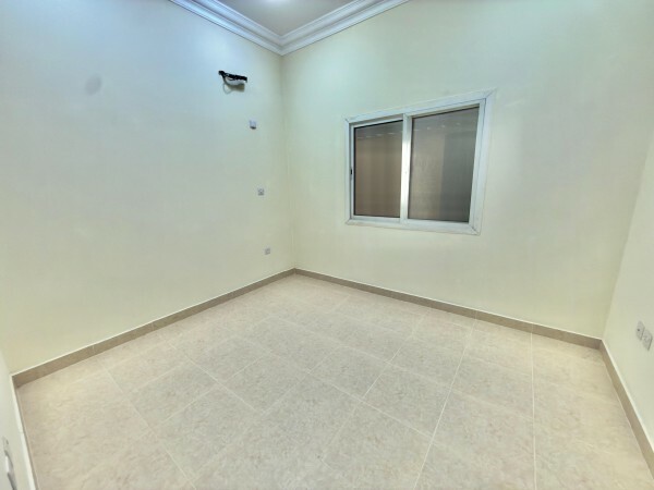 Villa 4 rent in Ain Khaled, 5 bhk - 9