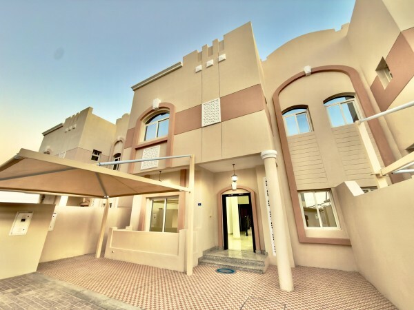 Villa 4 rent in Ain Khaled, 5 bhk - 1